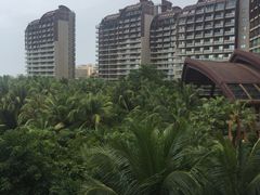 -三亚湾海居铂尔曼度假酒店