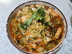 -汗腾格里·风味餐厅(新疆驻京办店)