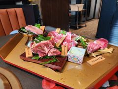 -铭牛烧肉·和牛海鲜自助(高新月牙湖店)