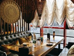 -迪拜杭州风味音乐餐厅(杭州首店 湖滨步行街店)