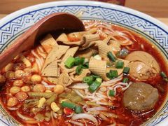 -魔都三兄弟酸辣粉·蘸卤炸串(虹桥万科店)