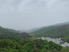 -梅岭月亮湾山体公园