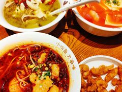 -渝是乎酸菜鱼·川渝小炒(新世界百货望京店)