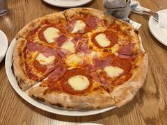 -城市大道红炉披萨烘焙坊