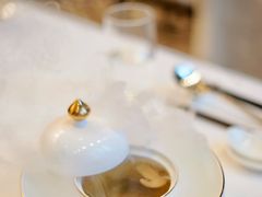 松茸响螺炖竹丝鸡-东海朗廷酒店-唐阁T’ANG COURT 中餐厅