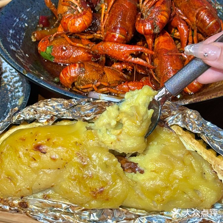 海鲜烧烤氛围感小酒馆🌊追着日落赶海去！