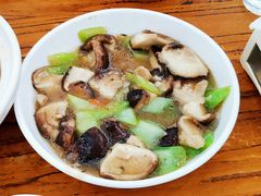 盖菜烩鲜蘑-南磨房食府(燕莎奥特莱斯购物中心店)