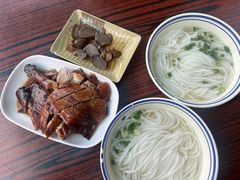-香辉食馆(新兴路店)