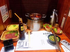 -独食火锅·半米屋台(直营总店)