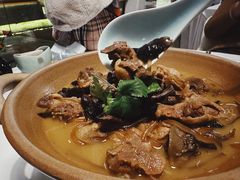 小鸡炖榛蘑-止观小馆·辽河口渔家菜(王府井店)