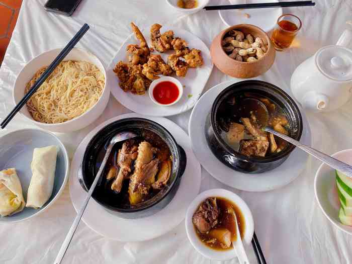 味友·厦门味(集美店)-"慕名去的,失望.鸭肉面线点的中份,量还可.