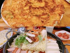 部队火锅-咕咕站韩国料理(紫金港店)