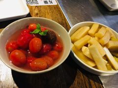 -龙巢盱眙龙虾·牛蛙·烧烤宵夜(八卦岭店)