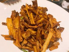 盐焗菌菇-丝路金桃·新疆菜(徐汇店)