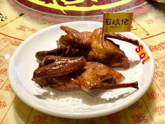 驰名石岐乳鸽-石岐佬中山菜馆(张溪店)
