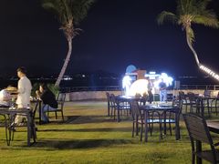 -JW万豪厨房餐厅·滨海草坪烧烤·海鲜·海景(三亚绿发山海天JW万豪酒店)
