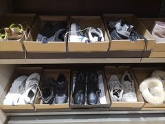 -UGG(燕莎奥特莱斯购物中心店)