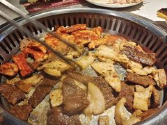 -汉金城海鲜烤肉自助百汇(威海威高广场店)