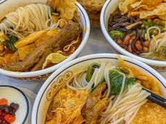 -弘束束柳州深巷螺蛳粉(珠江路店)