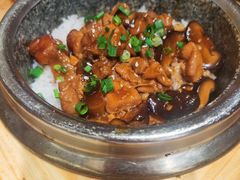 照烧鸡腿饭-明洞阿姨·韩式酱蟹烤肉·创意料理(三元桥店)