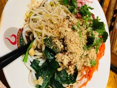 -老滇山寨•云南特色菜•地方菜•民族风情歌舞表演(金碧店)