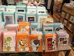 -猫的天空之城概念书店(杭州南宋御街店)