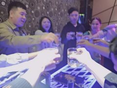 -K+全国连锁KTV(绿地缤纷天地店)