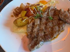 碳烤澳洲西冷牛排-YUE·6·西式融合餐厅(外滩六号店)