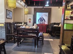 -蓝田九大碗民俗食府(蓝田店)