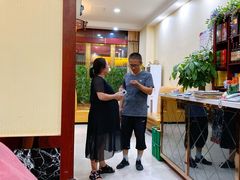 -壹阁胡羊焖饼(特色小吃街店)