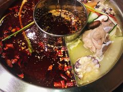 骨头汤鸳鸯小锅-佬土鹅肠火锅(中建大观店)