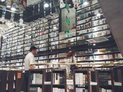 -钟书阁(群光广场店)