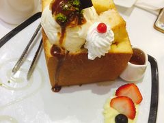 -Dazzling Cafe 蜜糖吐司专卖店