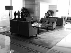 iphone_upload_pic-LONG BAR 廊吧(外滩华尔道夫酒店)