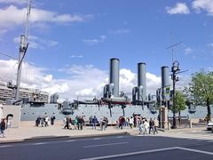 -阿芙乐尔号巡洋舰