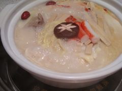 招牌猪骨煲-三人行骨头王火锅(长寿店)