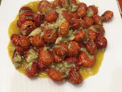 -扒虾小妹儿麻辣海鲜(宏图街店)