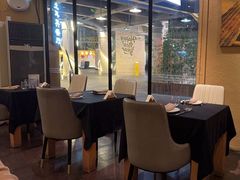 -Efes Turkish & Mediterranean Cuisine 艾菲斯餐厅(陆家嘴店)