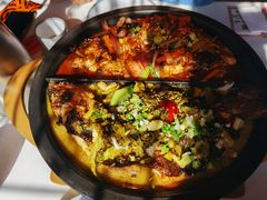清江鱼-鸣记脆皮烤鱼·海鲜烤鱼(三八广场店)