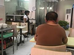 大堂-华记原味汤粉王(日东花园店)