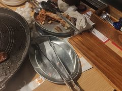 -江南猪肉商会无限续吃(弘大店)