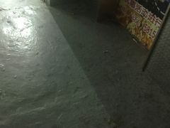 -爱琴海购物公园-地下停车场