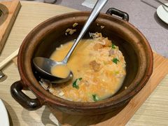 龙虾泡饭-香港百合居(LCM置汇旭辉广场店)