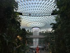 -樟宜机场购物中心