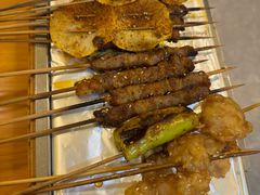 -烤满分·东北烧烤(首经贸店)