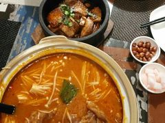 酸汤肥牛-滇越乘象云南餐厅(豆各庄店)