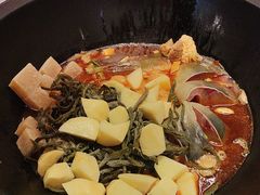 -人民公社铁锅炖·东北菜(卫国道店)