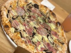 -城市大道红炉披萨烘焙坊