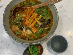 -百春原湖南牛肉粉(百联世纪店)