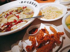 -江渔儿酸菜鱼·拔草餐厅(虎门君乐汇店)